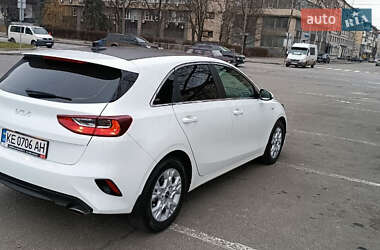 Хэтчбек Kia Ceed 2023 в 
