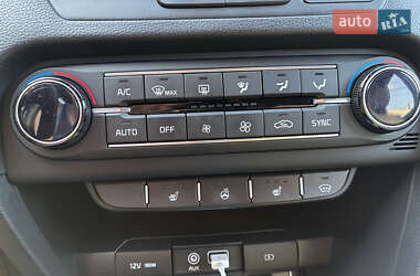 Хэтчбек Kia Ceed 2019 в 