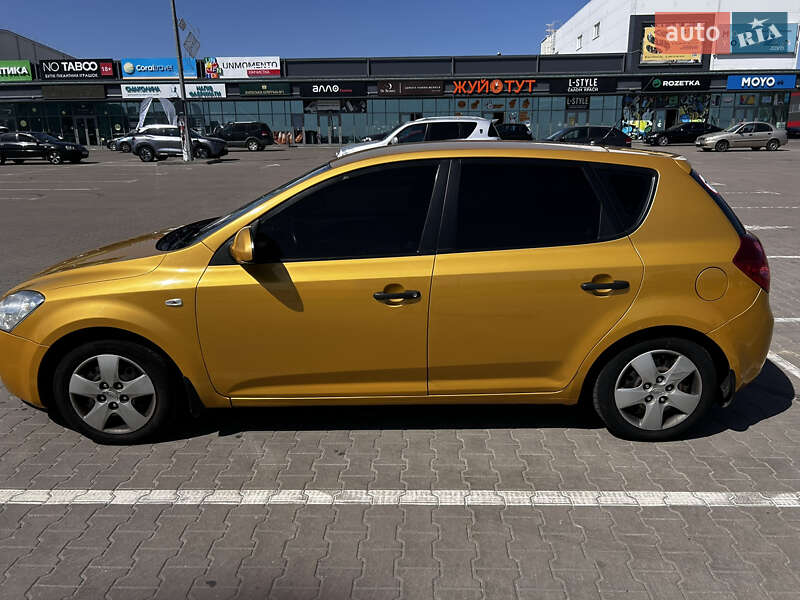 Хетчбек Kia Ceed 2007 в Києві