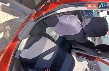 Хэтчбек Kia Ceed 2007 в 