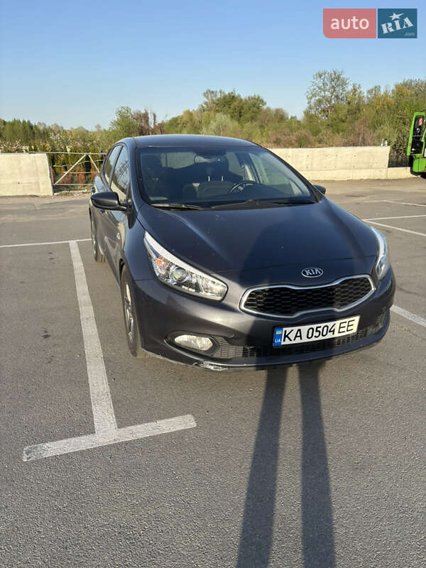 Хетчбек Kia Ceed 2015 в Ірпені фото 2 Хетчбек Kia Ceed 2015 в Ірпені