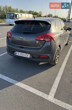 Хэтчбек Kia Ceed 2015 в 