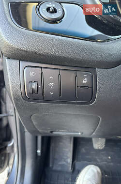 Хэтчбек Kia Ceed 2015 в 