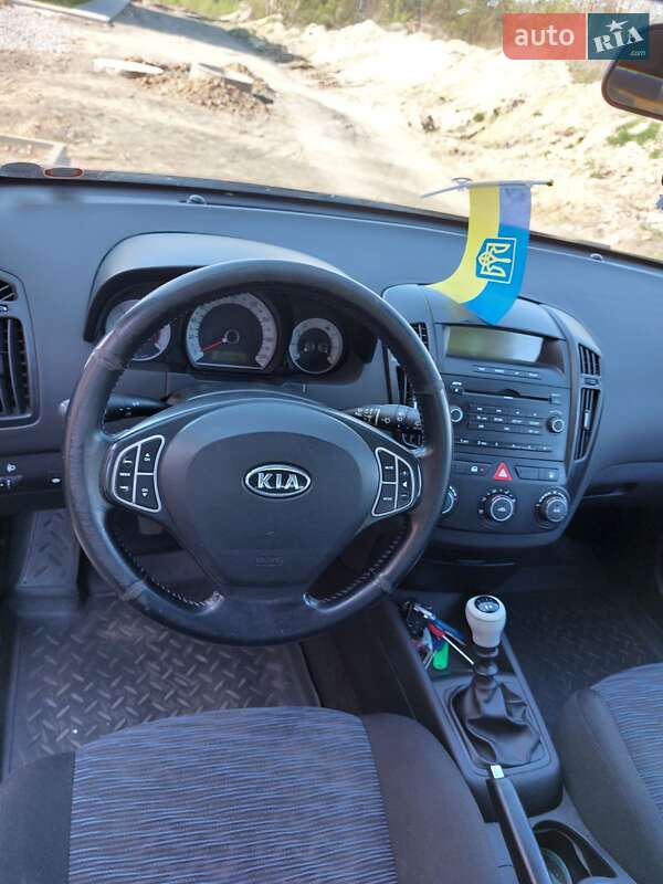 Универсал Kia Ceed 2008 в Житомире
