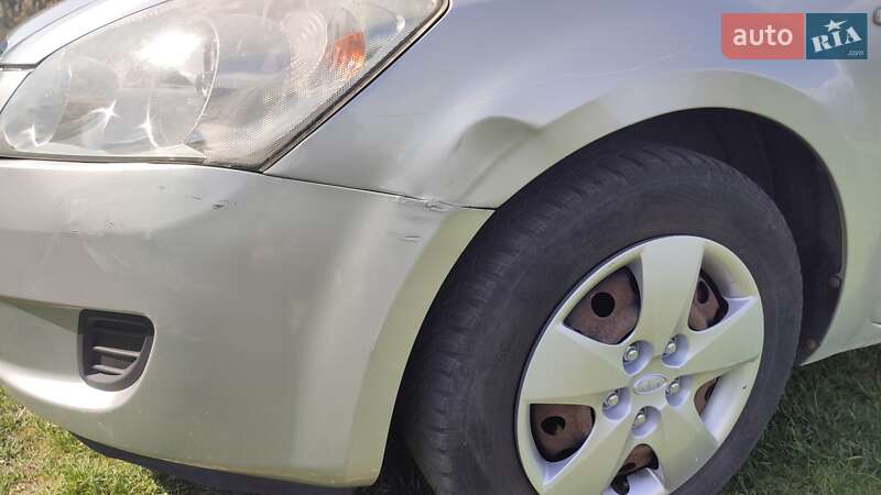 Универсал Kia Ceed 2008 в Гайсине