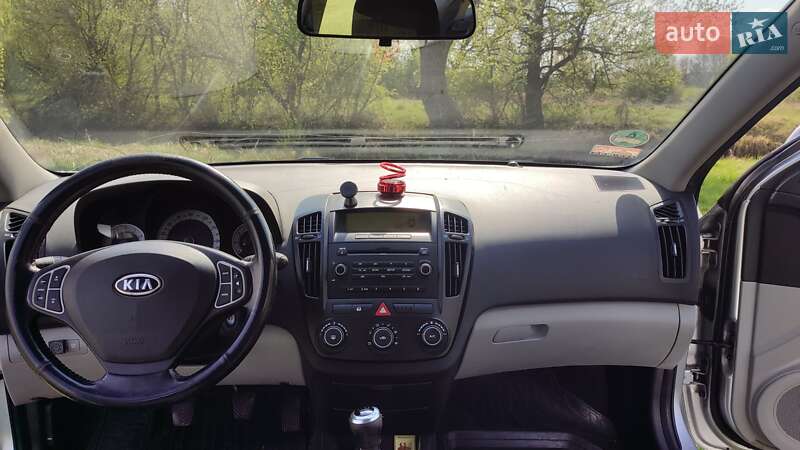 Универсал Kia Ceed 2008 в Гайсине
