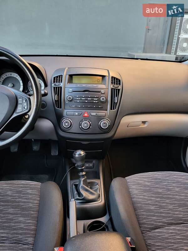 Универсал Kia Ceed 2009 в Одессе