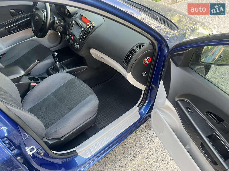 Універсал Kia Ceed 2007 в Харкові