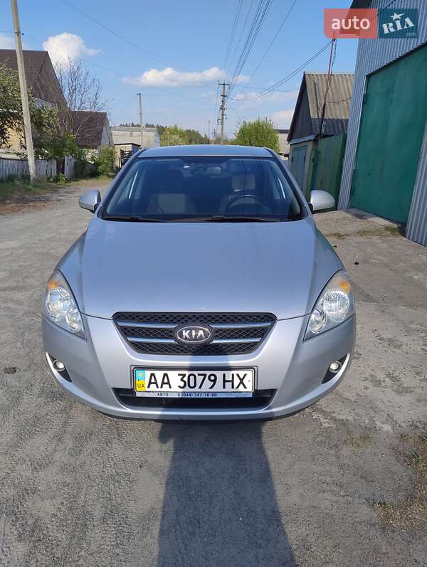 Хетчбек Kia Ceed 2008 в Пісківці