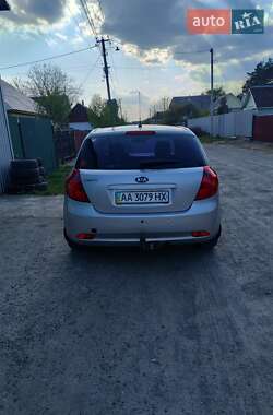 Хэтчбек Kia Ceed 2008 в Песковке