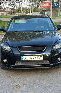 Хэтчбек Kia Ceed 2008 в 