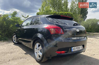 Хетчбек Kia Ceed 2010 в 