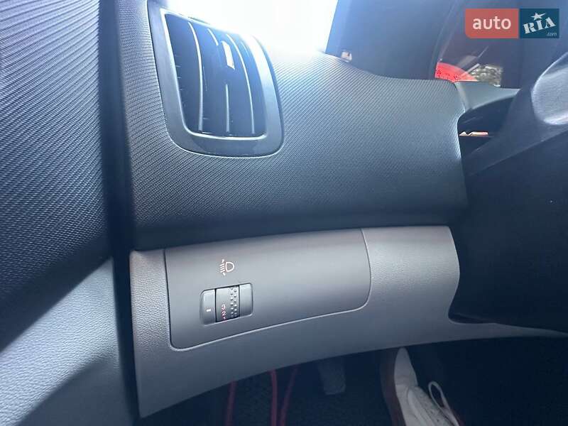 Хэтчбек Kia Ceed 2009 в Днепре