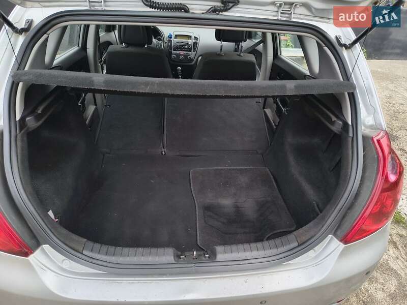 Хэтчбек Kia Ceed 2007 в Киеве