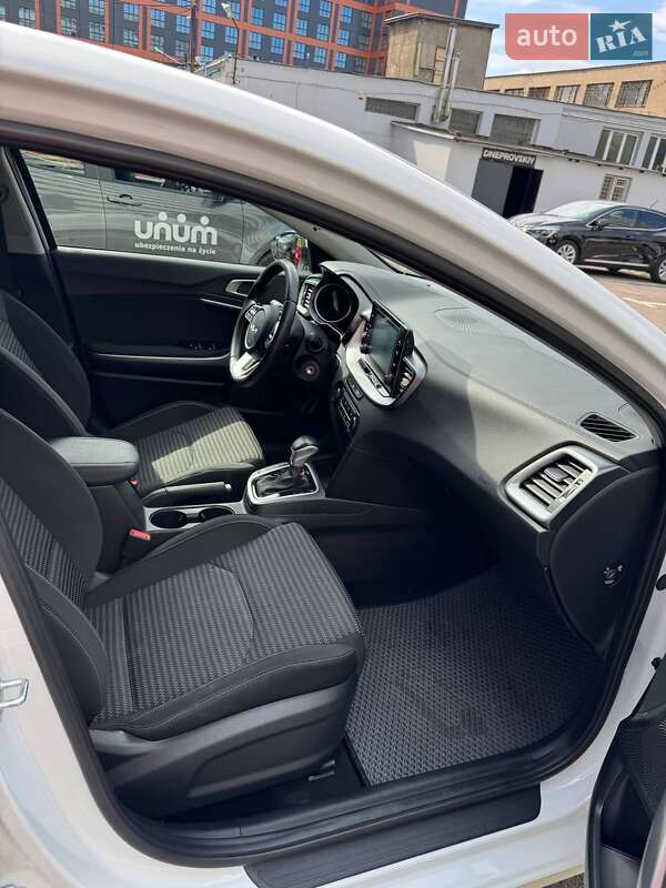 Хетчбек Kia Ceed 2022 в Львові