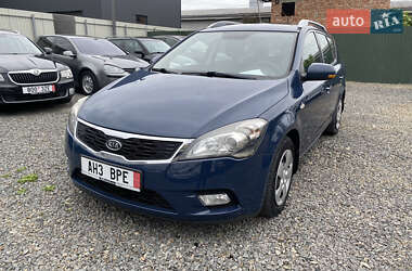 Универсал Kia Ceed 2012 в Мукачево