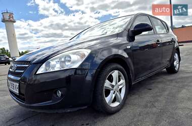 Хетчбек Kia Ceed 2008 в Києві