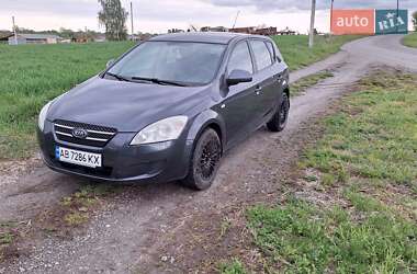 Хэтчбек Kia Ceed 2008 в Виннице