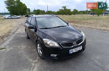 Универсал Kia Ceed 2012 в Верхнеднепровске