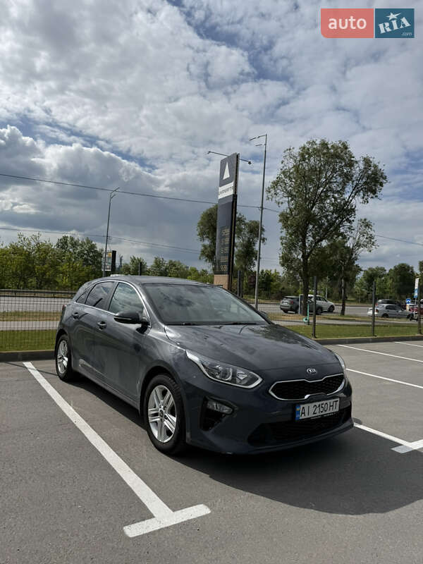 Хэтчбек Kia Ceed 2019 в 