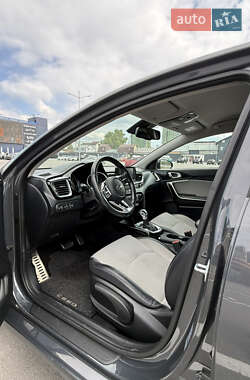 Хэтчбек Kia Ceed 2019 в 