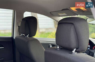 Хетчбек Kia Ceed 2010 в 