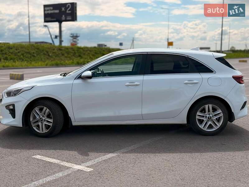 Хэтчбек Kia Ceed 2019 в Львове