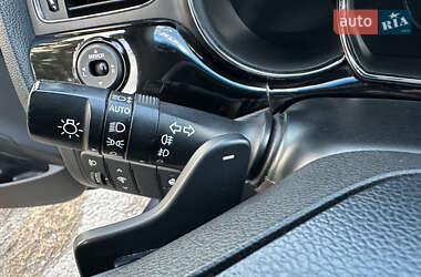 Хэтчбек Kia Ceed 2013 в 
