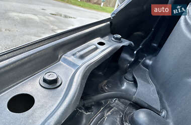 Хэтчбек Kia Ceed 2013 в 