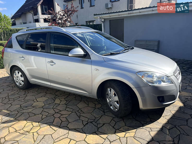Универсал Kia Ceed 2008 в Киеве