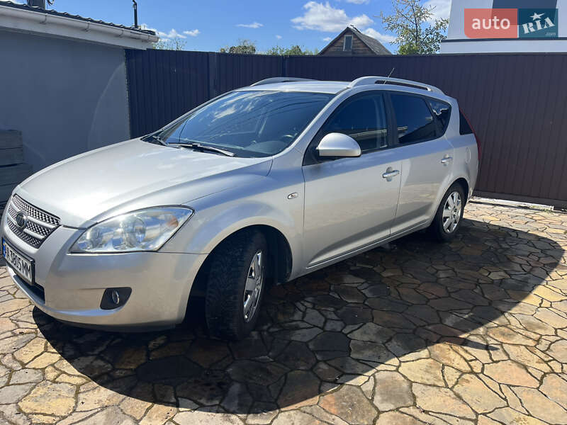 Универсал Kia Ceed 2008 в Киеве