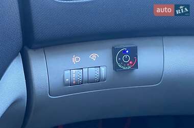 Хэтчбек Kia Ceed 2007 в 