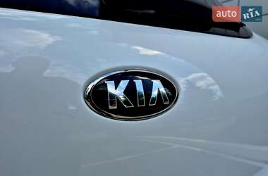 Хэтчбек Kia Ceed 2016 в 