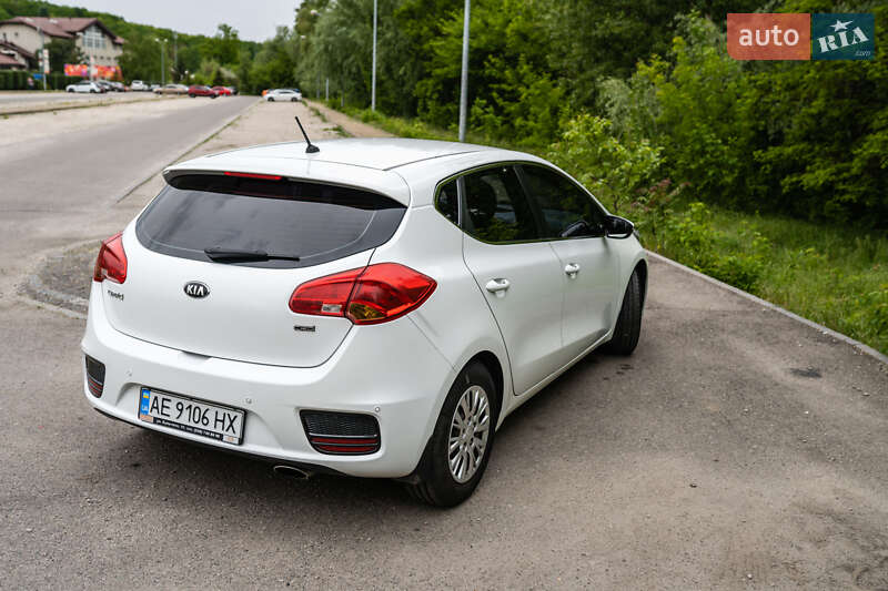 Хэтчбек Kia Ceed 2016 в Днепре фото 8 Хэтчбек Kia Ceed 2016 в Днепре