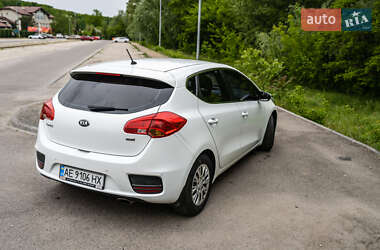 Хэтчбек Kia Ceed 2016 в 