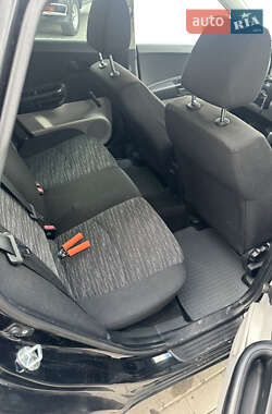 Хетчбек Kia Ceed 2009 в 