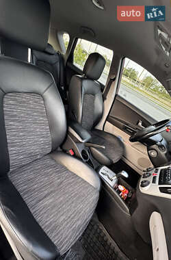 Хэтчбек Kia Ceed 2007 в 