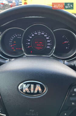 Універсал Kia Ceed 2013 в 