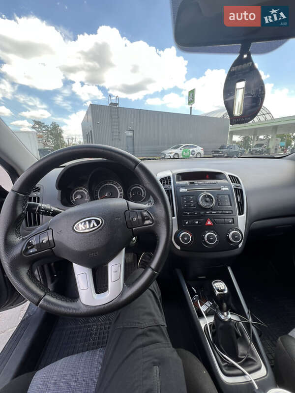 Универсал Kia Ceed 2009 в Киеве