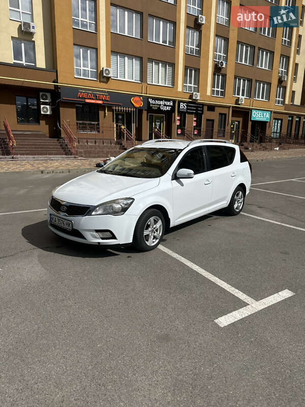 Универсал Kia Ceed 2010 в Киеве