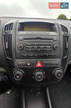 Универсал Kia Ceed 2009 в 