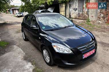 Хетчбек Kia Ceed 2008 в Обухові