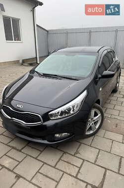 Хэтчбек Kia Ceed 2012 в Львове
