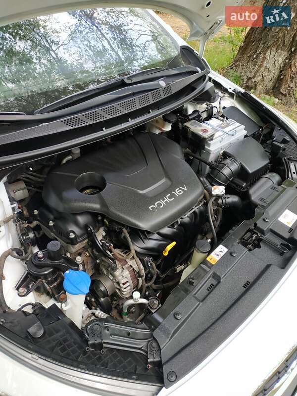 Хэтчбек Kia Ceed 2013 в Новоукраинке