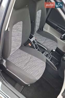 Хэтчбек Kia Ceed 2009 в 