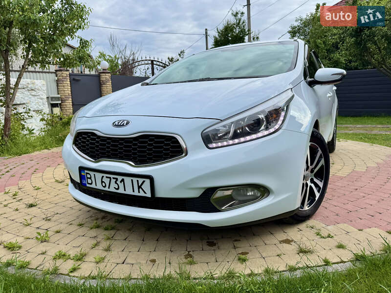 Хэтчбек Kia Ceed 2012 в Кременчуге