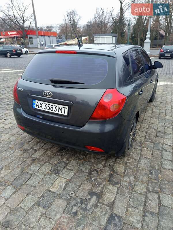 Хэтчбек Kia Ceed 2008 в Харькове