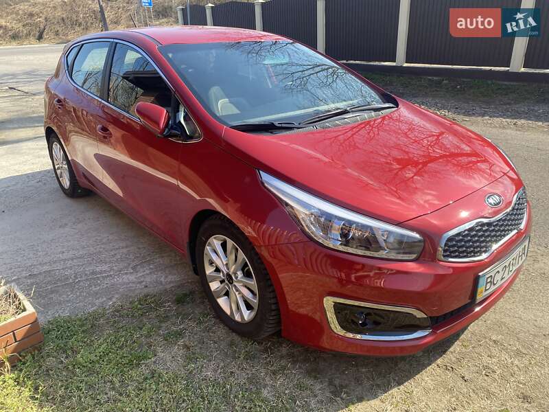 Хэтчбек Kia Ceed 2017 в Стрые