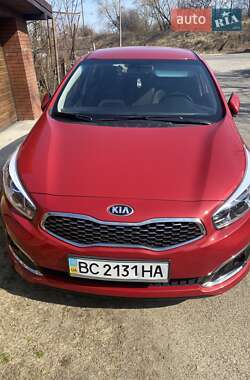 Хэтчбек Kia Ceed 2017 в 