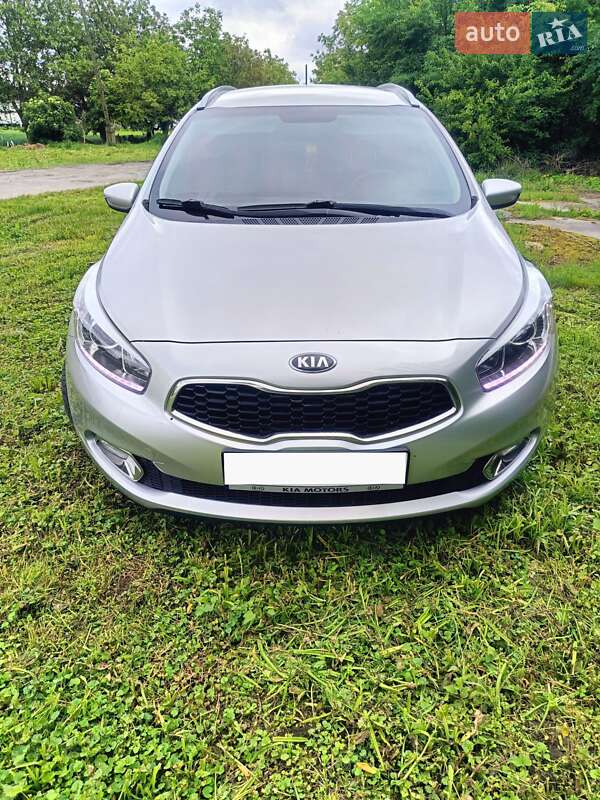 Универсал Kia Ceed 2013 в Ровно